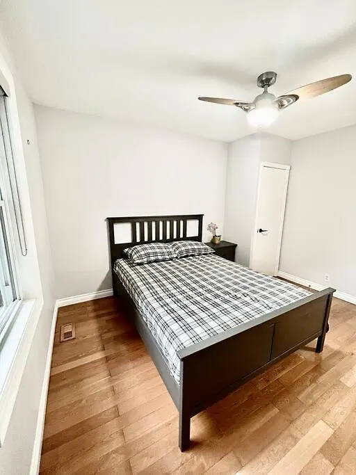 Apartment Beautiful House Near Bluffers Beach, 25 Minutes To Toronto Downtown, Free Parking, And Wifi